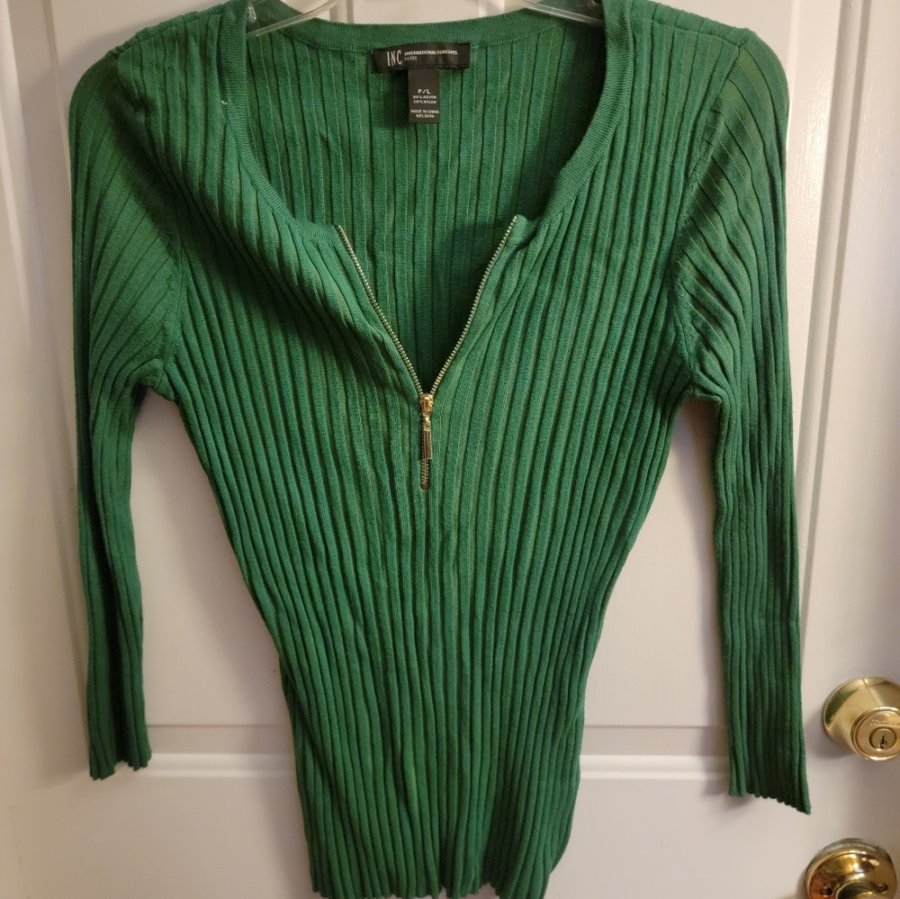 Inc 3/4 sleeve green sweater